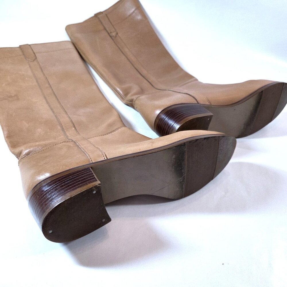 Source Unknown Two-Tone Tan and Beige Knee-High Heeled Boots - Picture 5 of 7